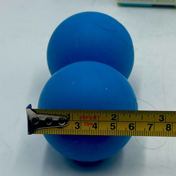 RAD: Silicone Peanut Roller Massage Tool for Neck Back & Feet with 18 Step Guide - Picture 10 of 12